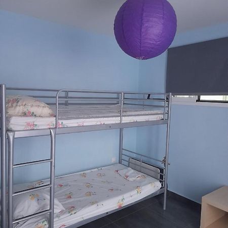 Bright Top Floor Apartment! Закинтос Екстериор снимка