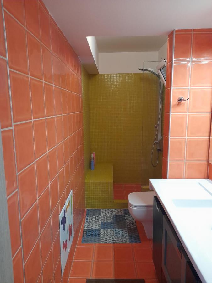 Bright Top Floor Apartment! Закинтос Екстериор снимка
